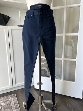 NWT Banana Republic Navy Blue Men’s Travel Slim Jean